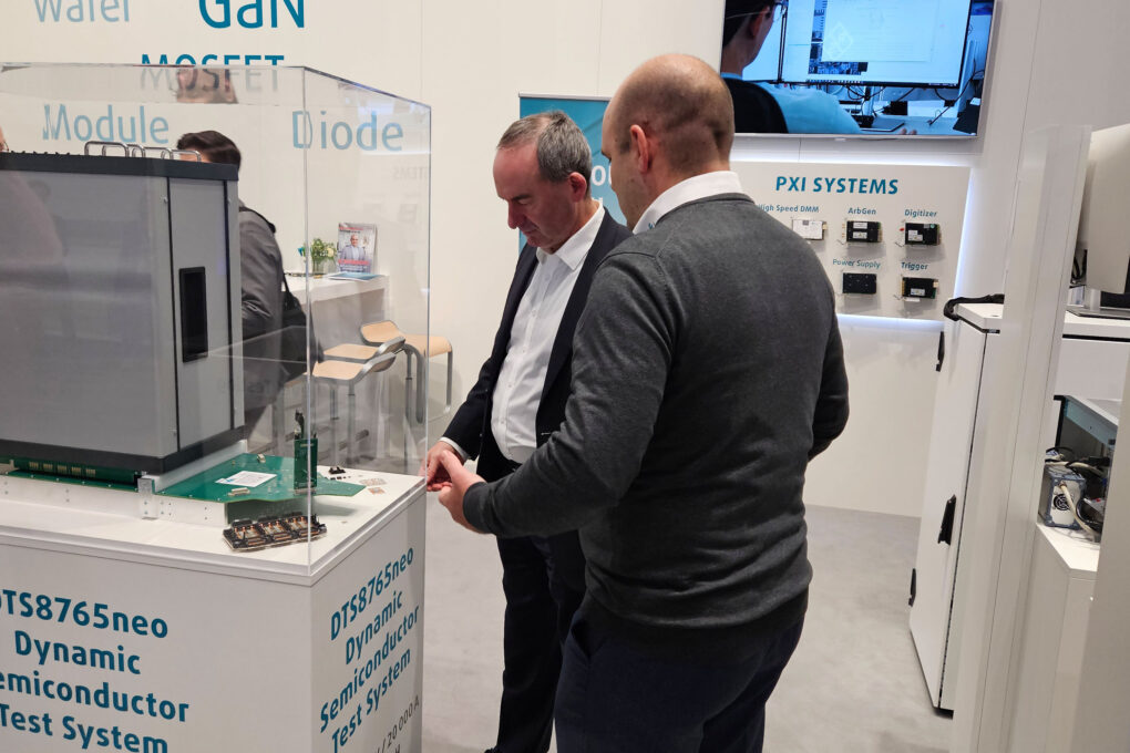 visit of the bavarian deputy minister president at our booth at productronica 2025